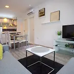 토니 디자인 아파트먼트