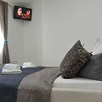 토니 디자인 아파트먼트