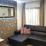 토니 디자인 아파트먼트 4* 스플리트
