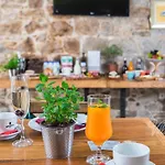 토니 디자인 아파트먼트 게스트하우스 4*