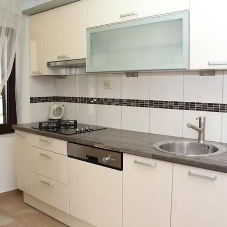 Toni Design Gasthuis 4*