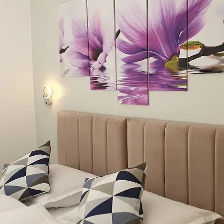 Toni Design Πανσιόν 4*