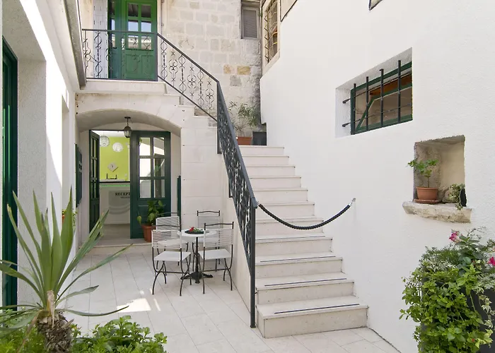 Toni Design Pensionat Split
