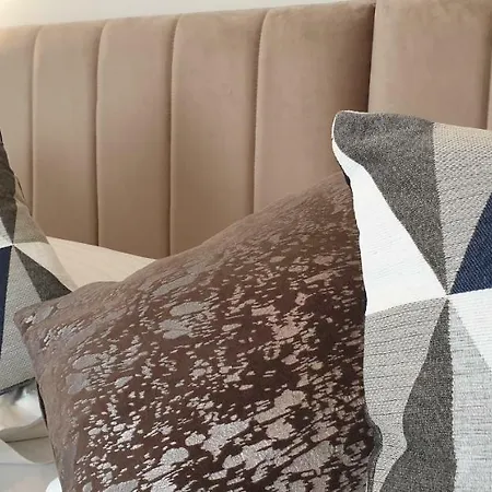 托尼别墅设计公寓 招待所 4*